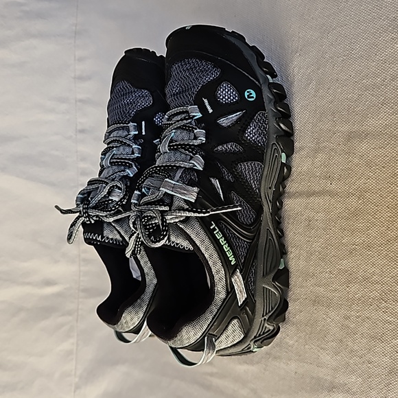 NWOT Merrell // All Out Blaze Hiking Shoe 7 - Picture 3 of 7